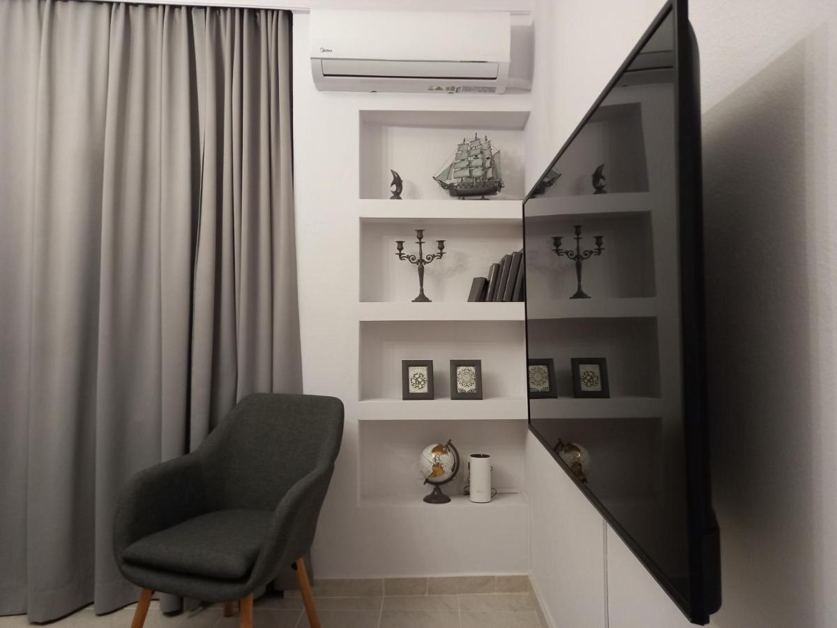 Mystique Apartment Komotiní Luaran gambar