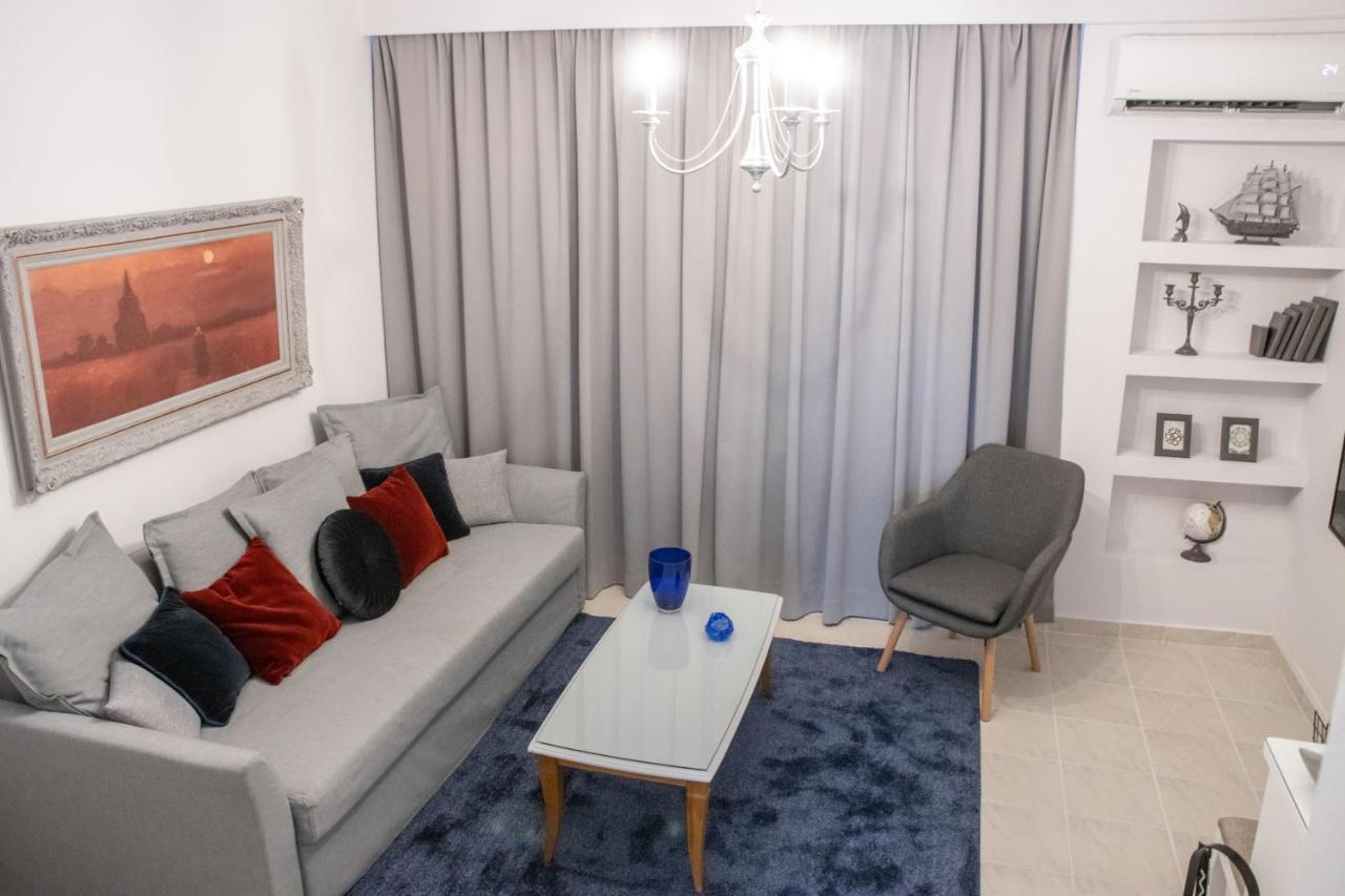 Mystique Apartment Komotiní Luaran gambar
