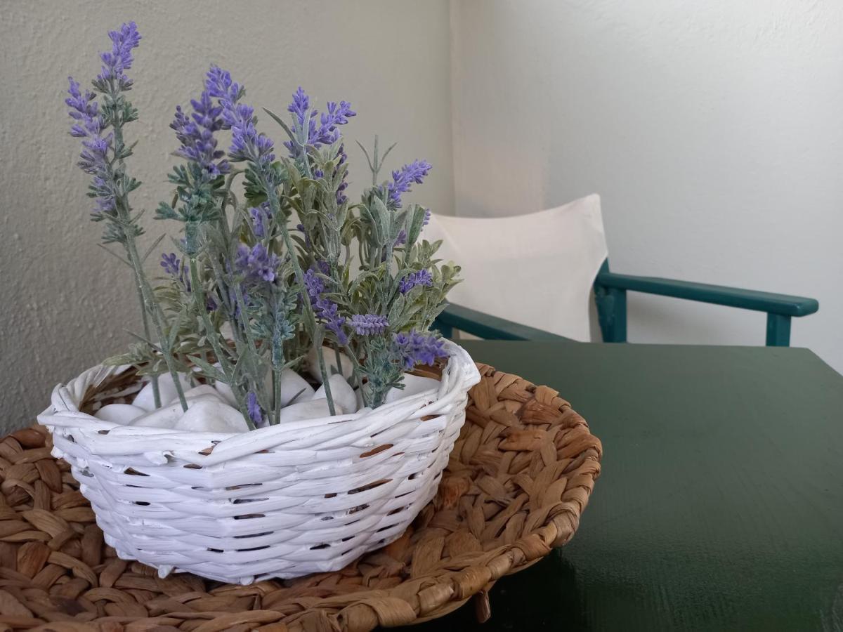 Mystique Apartment Komotiní Luaran gambar